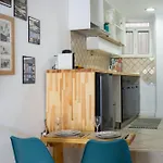 Cozy Loft Near Port- Full Kitchen, Ac, Parking Feriehus