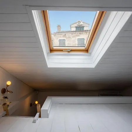 Сasa de vacaciones Cozy Loft Near Port- Full Kitchen, Ac, Parking Mantouki