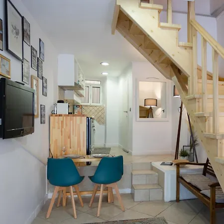 Cozy Loft Near Port- Full Kitchen, Ac, Parking