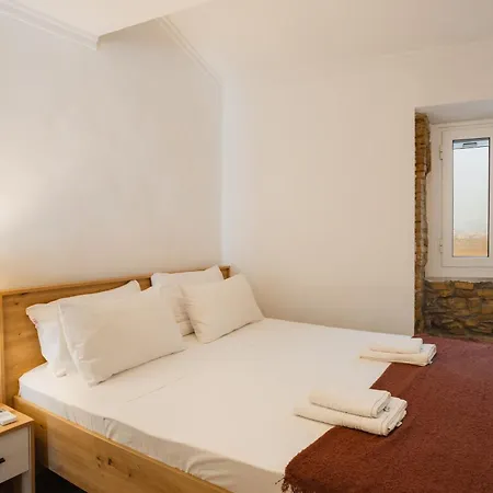 Cozy Loft Near Port- Full Kitchen, Ac, Parking * Mantouki