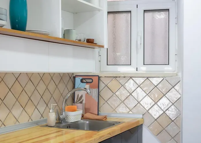 度假居 Cozy Loft Near Port- Full Kitchen, Ac, Parking